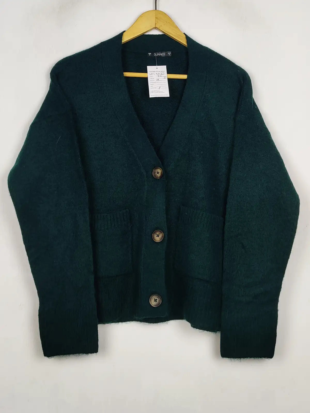 Buy online pre-used pre-loved 100% authentic & Original branded Dunnes Stores (LS-19083) available in Pakistan. Top international brands avilable.