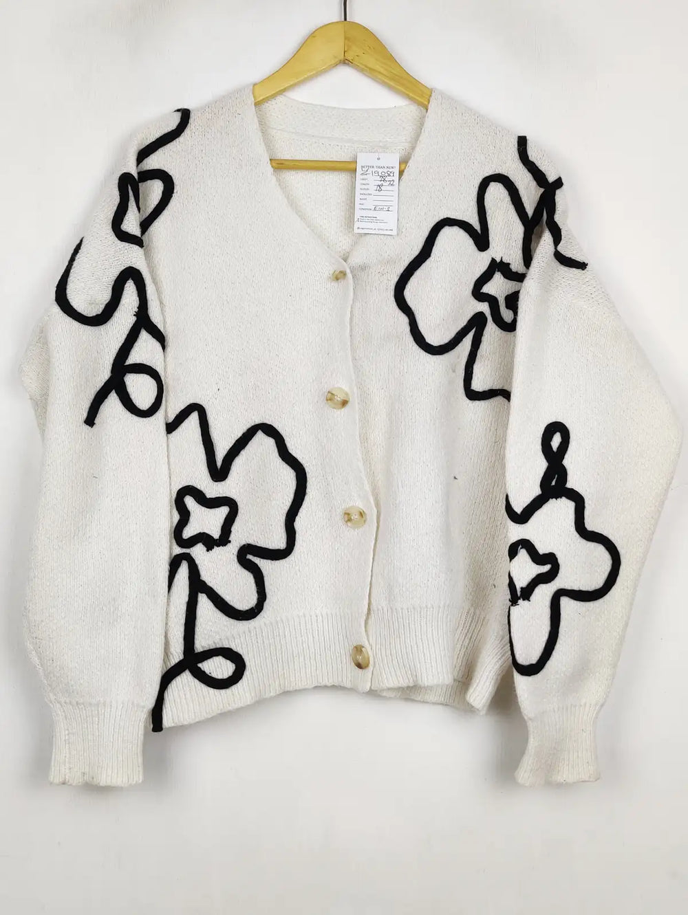 Buy online pre-used pre-loved 100% authentic & Original branded Unknown Brand (LS-19089) available in Pakistan. Top international brands avilable.
