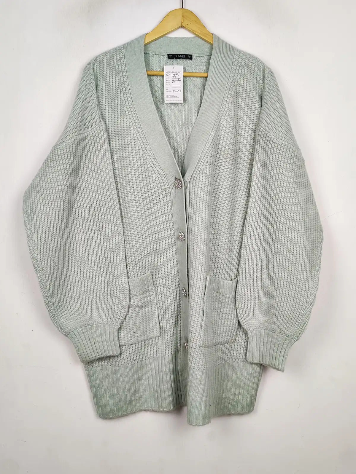 Buy online pre-used pre-loved 100% authentic & Original branded Dunnes Stores (LS-19091) available in Pakistan. Top international brands avilable.