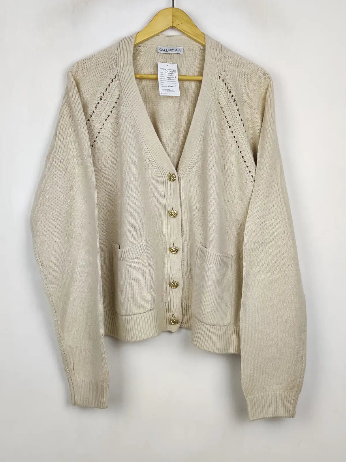 Buy online pre-used pre-loved 100% authentic & Original branded Gallery (LS-19093) available in Pakistan. Top international brands avilable.