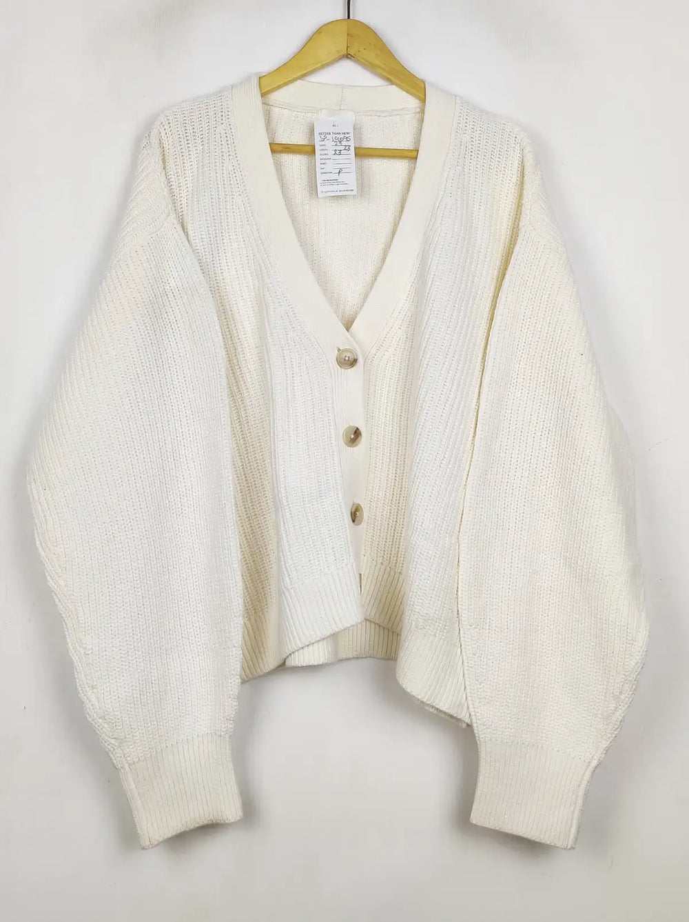 Buy online pre-used pre-loved 100% authentic & Original branded H&M (LS-19095) available in Pakistan. Top international brands avilable.