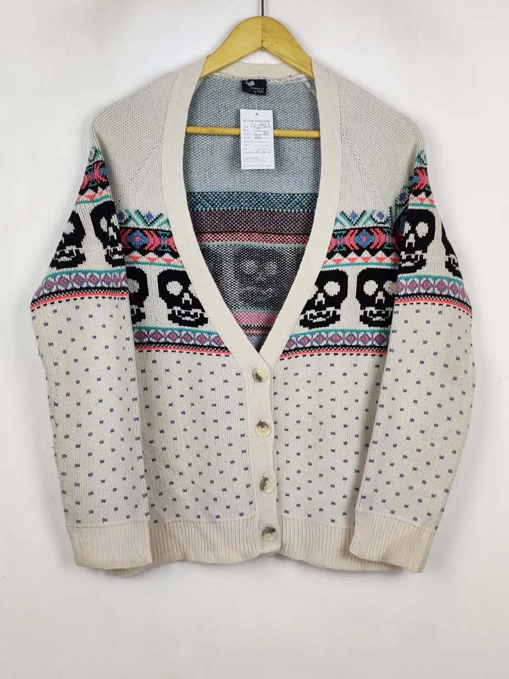 Buy online pre-used pre-loved 100% authentic & Original branded Sparkle & Fade (LS-19123) available in Pakistan. Top international brands avilable.