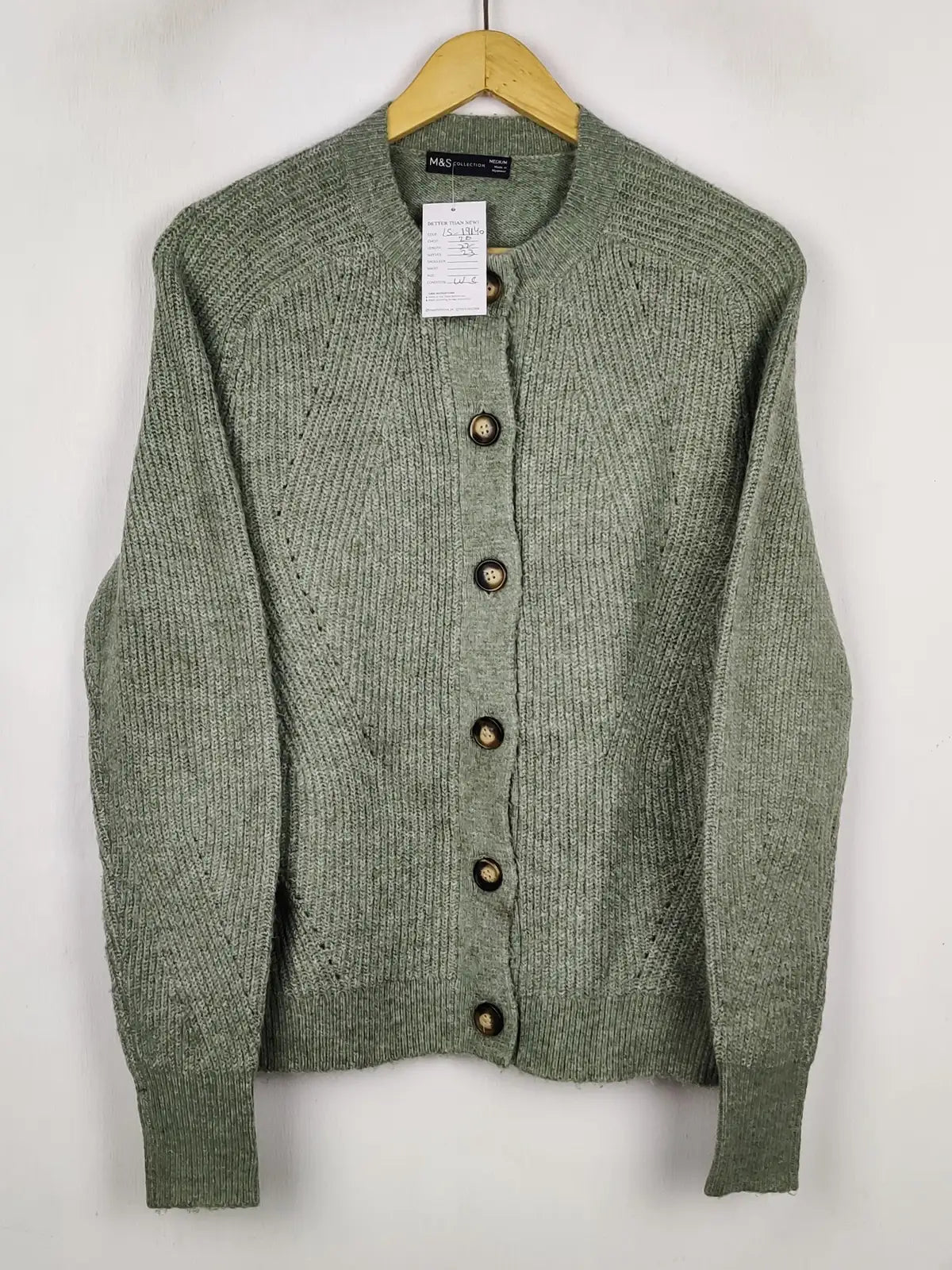 Buy online pre-used pre-loved 100% authentic & Original branded Marks & Spencer (LS-19140) available in Pakistan. Top international brands avilable.
