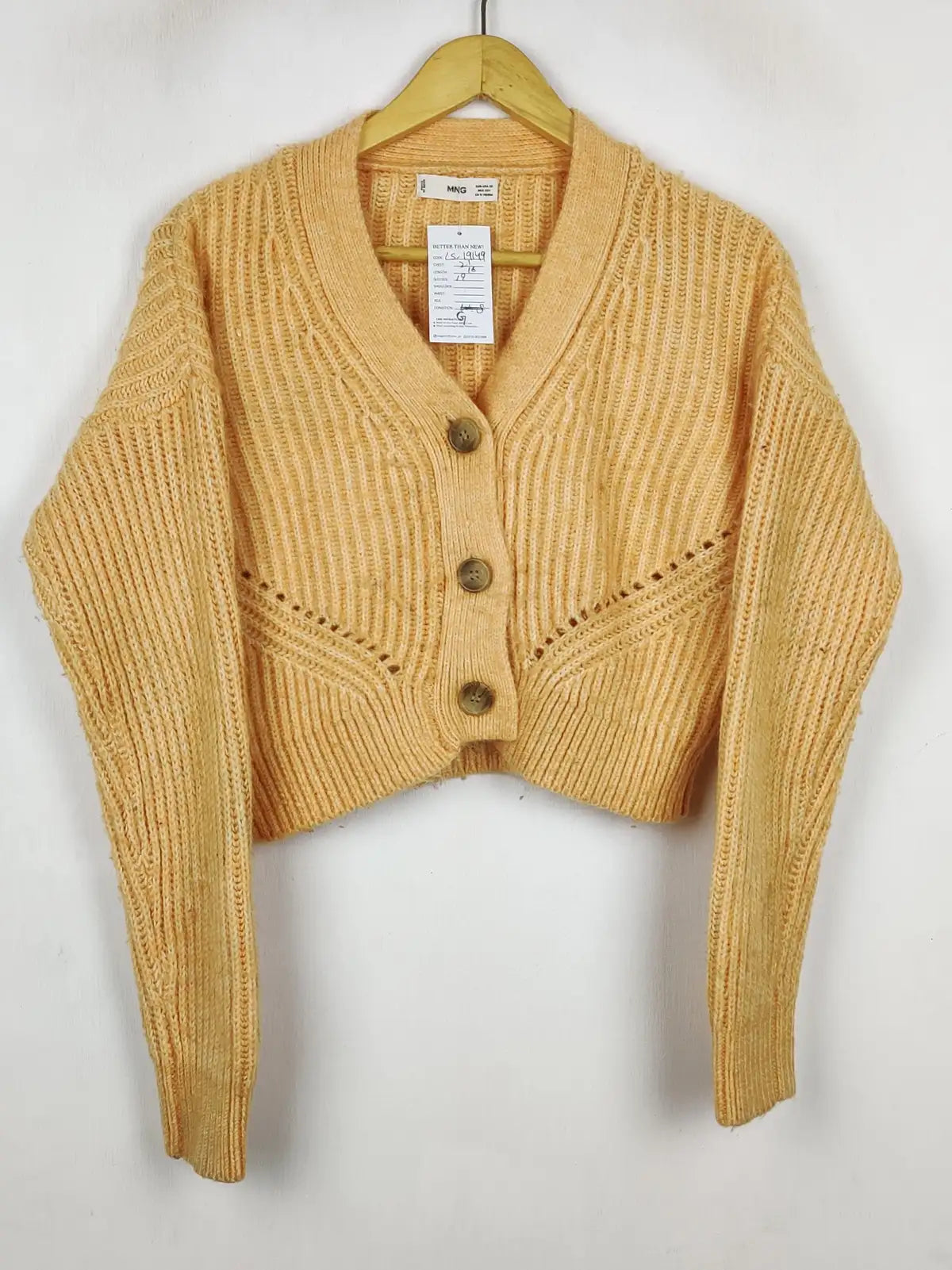 Buy online pre-used pre-loved 100% authentic & Original branded Mango (LS-19149) available in Pakistan. Top international brands avilable.