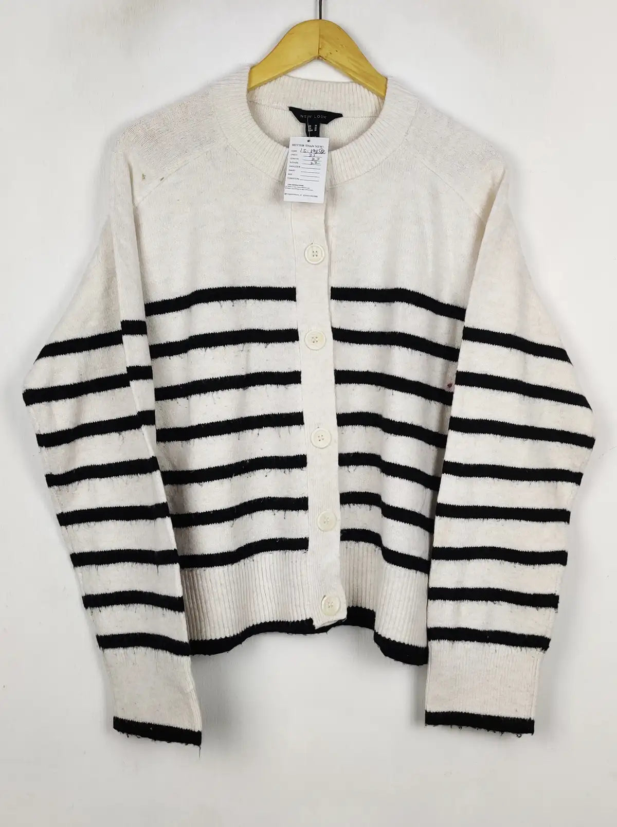 Buy online pre-used pre-loved 100% authentic & Original branded New Look (LS-19152) available in Pakistan. Top international brands avilable.