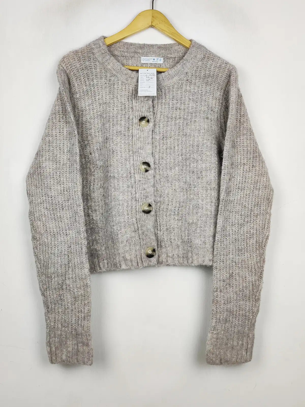 Buy online pre-used pre-loved 100% authentic & Original branded Primark (LS-19176) available in Pakistan. Top international brands avilable.