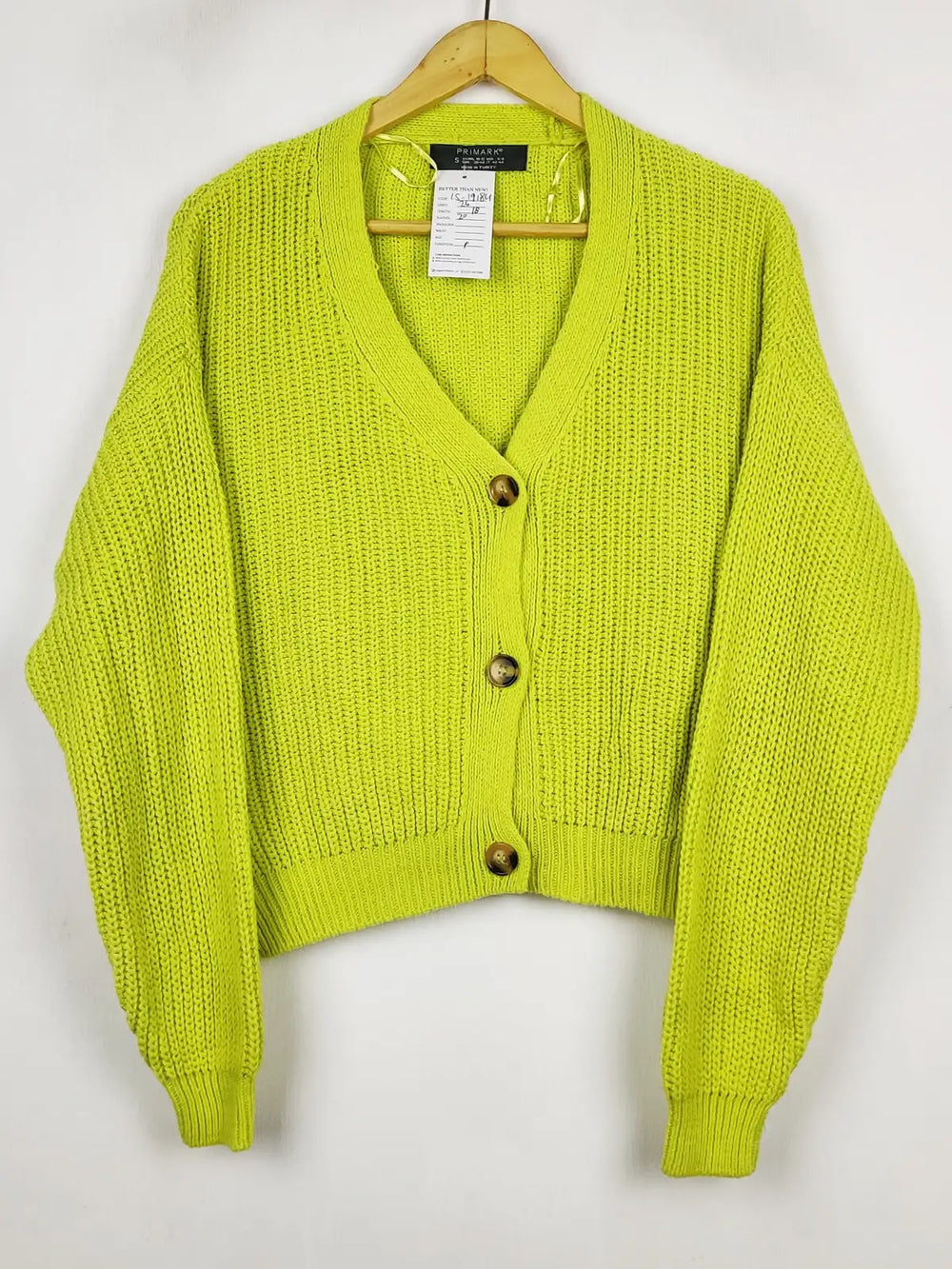 Buy online pre-used pre-loved 100% authentic & Original branded Primark (LS-19184) available in Pakistan. Top international brands avilable.