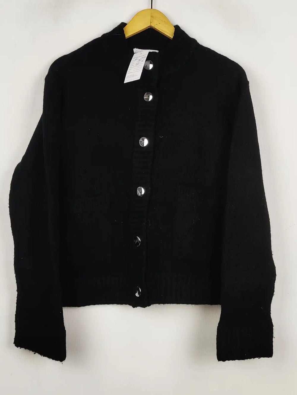 Buy online pre-used pre-loved 100% authentic & Original branded Primark (LS-19194) available in Pakistan. Top international brands avilable.