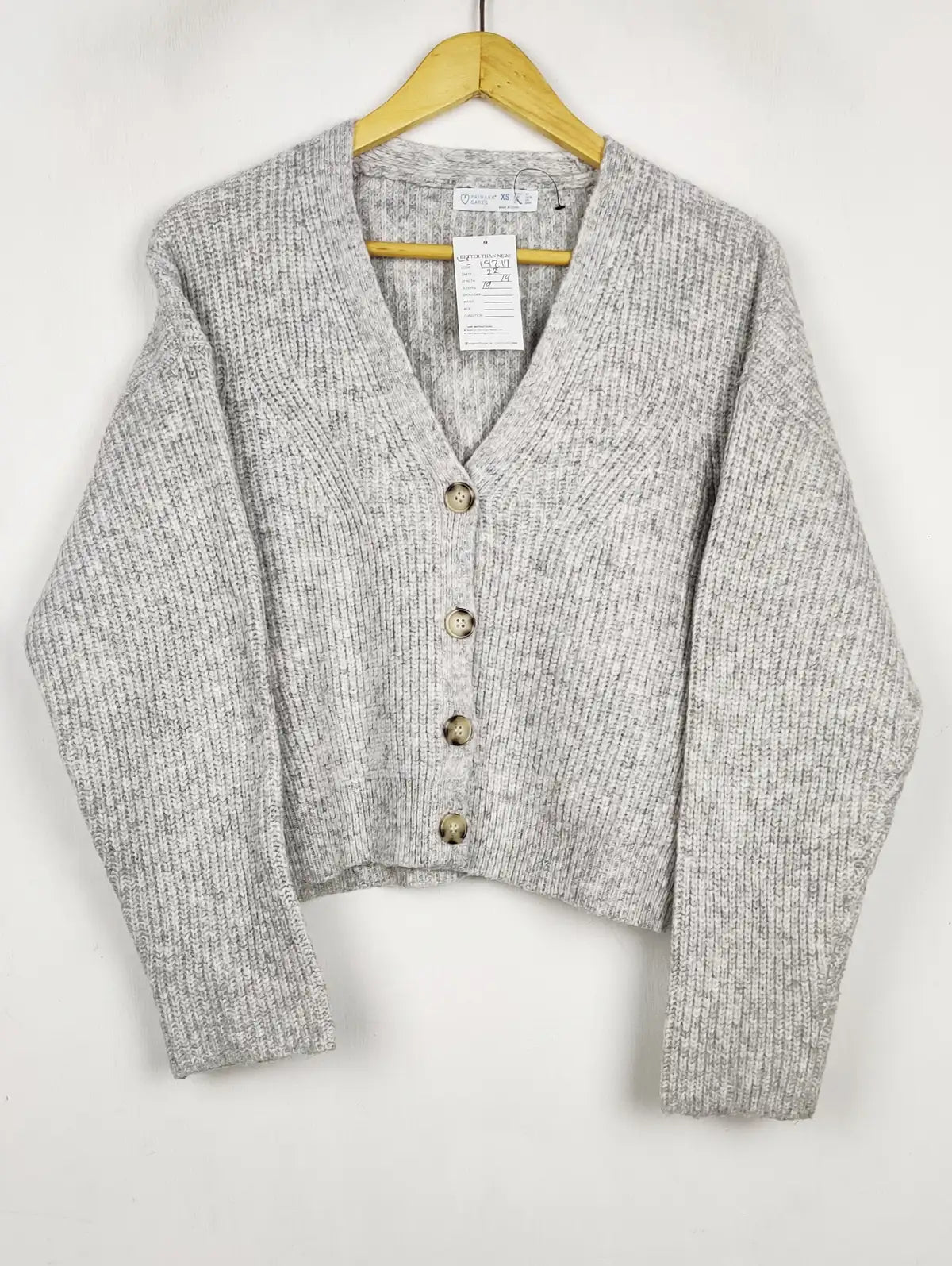 Buy online pre-used pre-loved 100% authentic & Original branded Primark (LS-19217) available in Pakistan. Top international brands avilable.