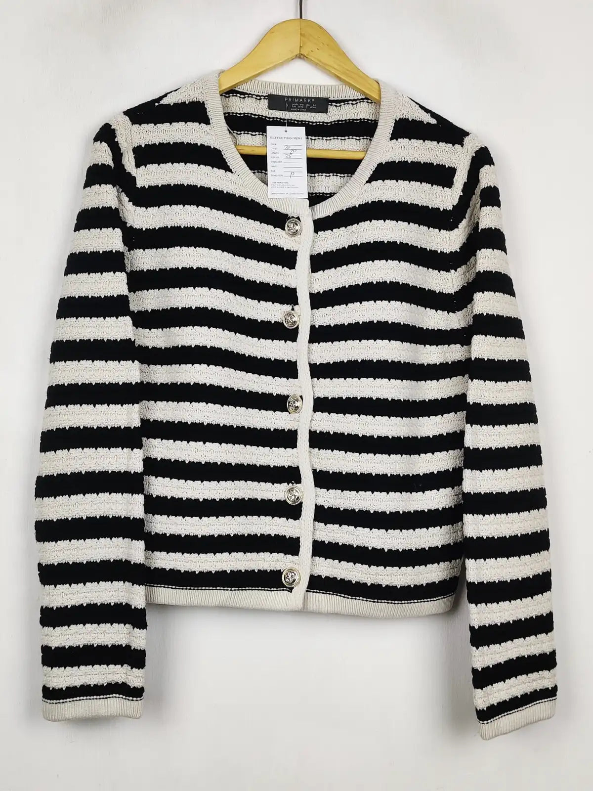 Buy online pre-used pre-loved 100% authentic & Original branded Primark (LS-19224) available in Pakistan. Top international brands avilable.