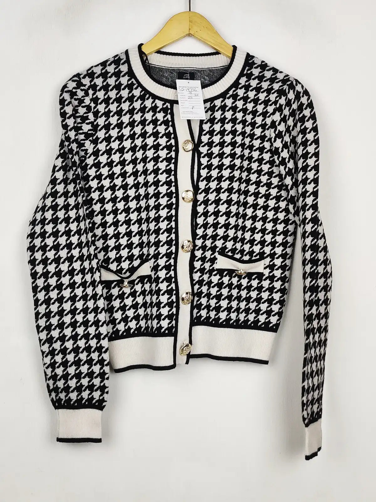 Buy online pre-used pre-loved 100% authentic & Original branded River Island (LS-19256) available in Pakistan. Top international brands avilable.