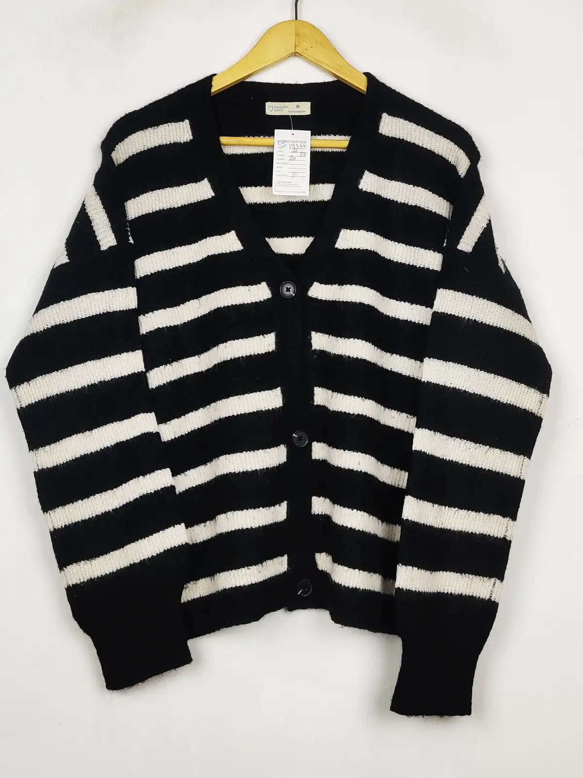 Buy online pre-used pre-loved 100% authentic & Original branded Primark (LS-19266) available in Pakistan. Top international brands avilable.