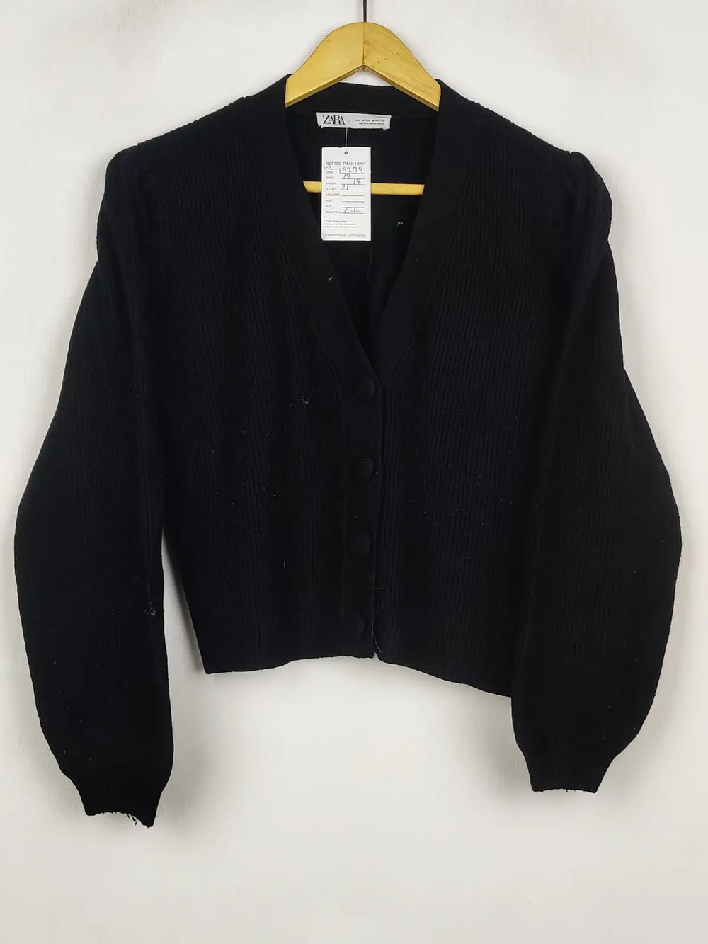 Buy online pre-used pre-loved 100% authentic & Original branded Zara (LS-19279) available in Pakistan. Top international brands avilable.