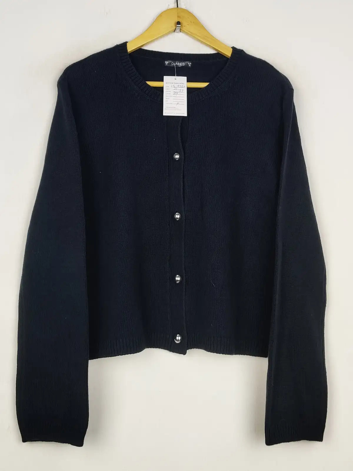 Buy online pre-used pre-loved 100% authentic & Original branded Dunnes Stores (LS-19320) available in Pakistan. Top international brands avilable.