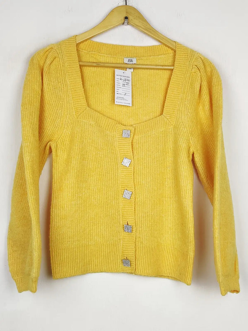 Buy online pre-used pre-loved 100% authentic & Original branded River Island (LS-19321) available in Pakistan. Top international brands avilable.