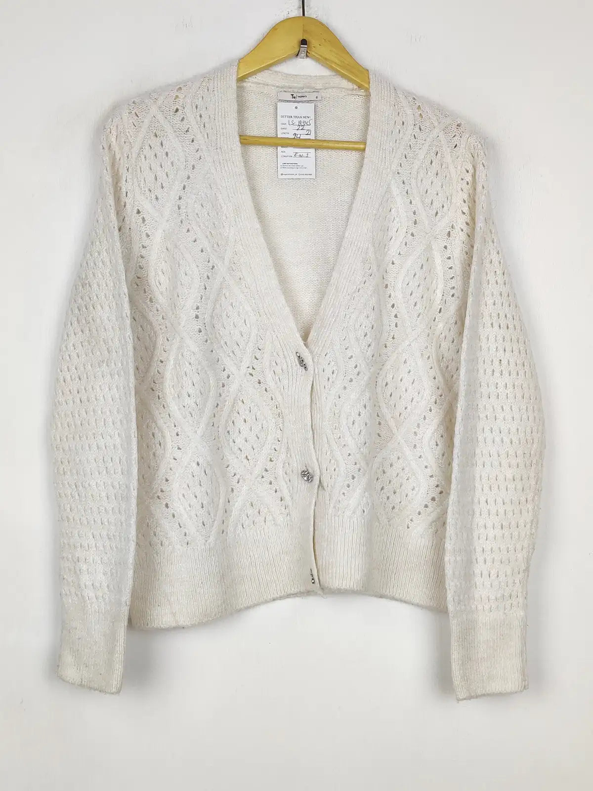 Buy online pre-used pre-loved 100% authentic & Original branded Tu (LS-19345) available in Pakistan. Top international brands avilable.