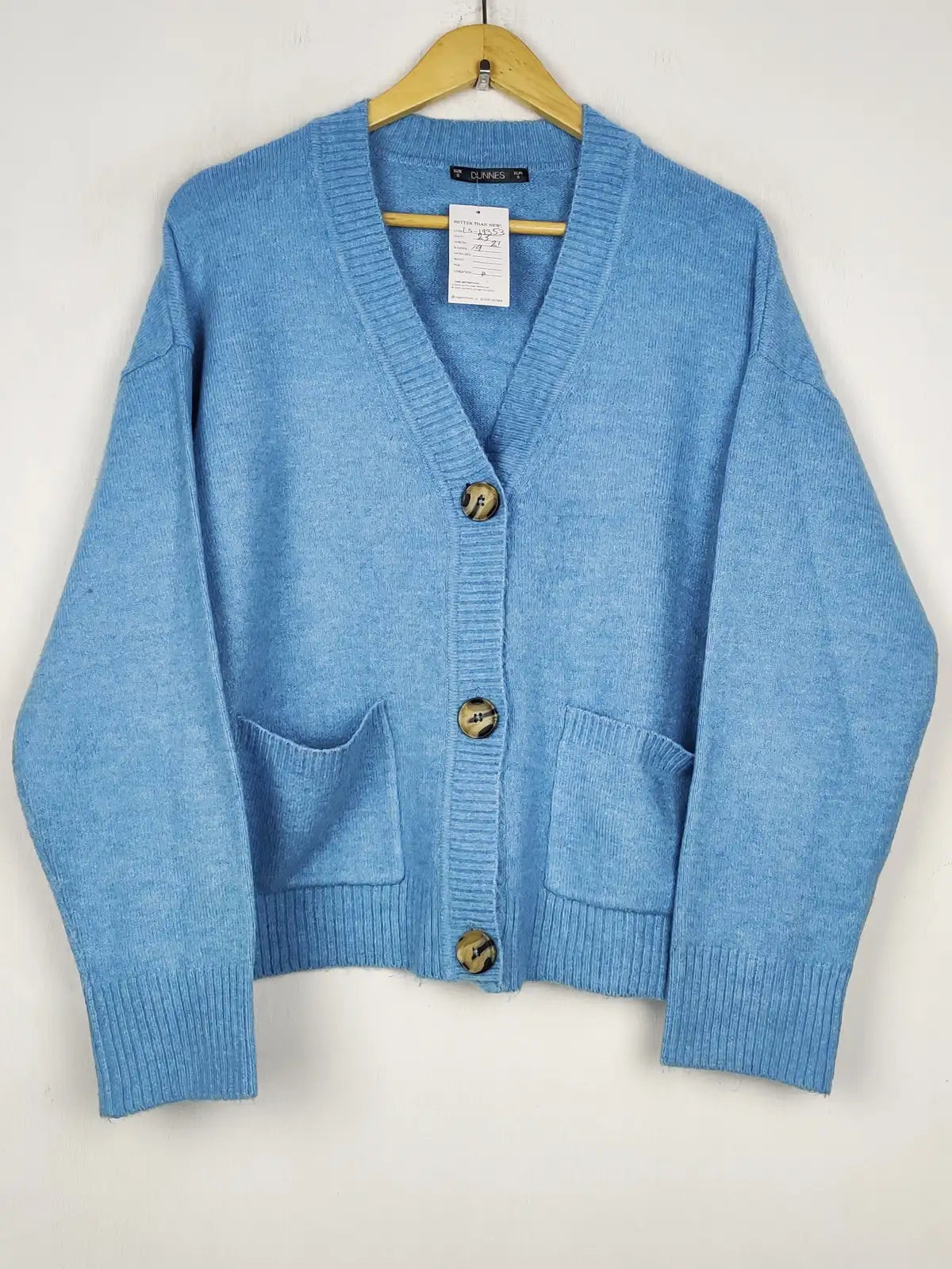 Buy online pre-used pre-loved 100% authentic & Original branded Dunnes Stores (LS-19353) available in Pakistan. Top international brands avilable.