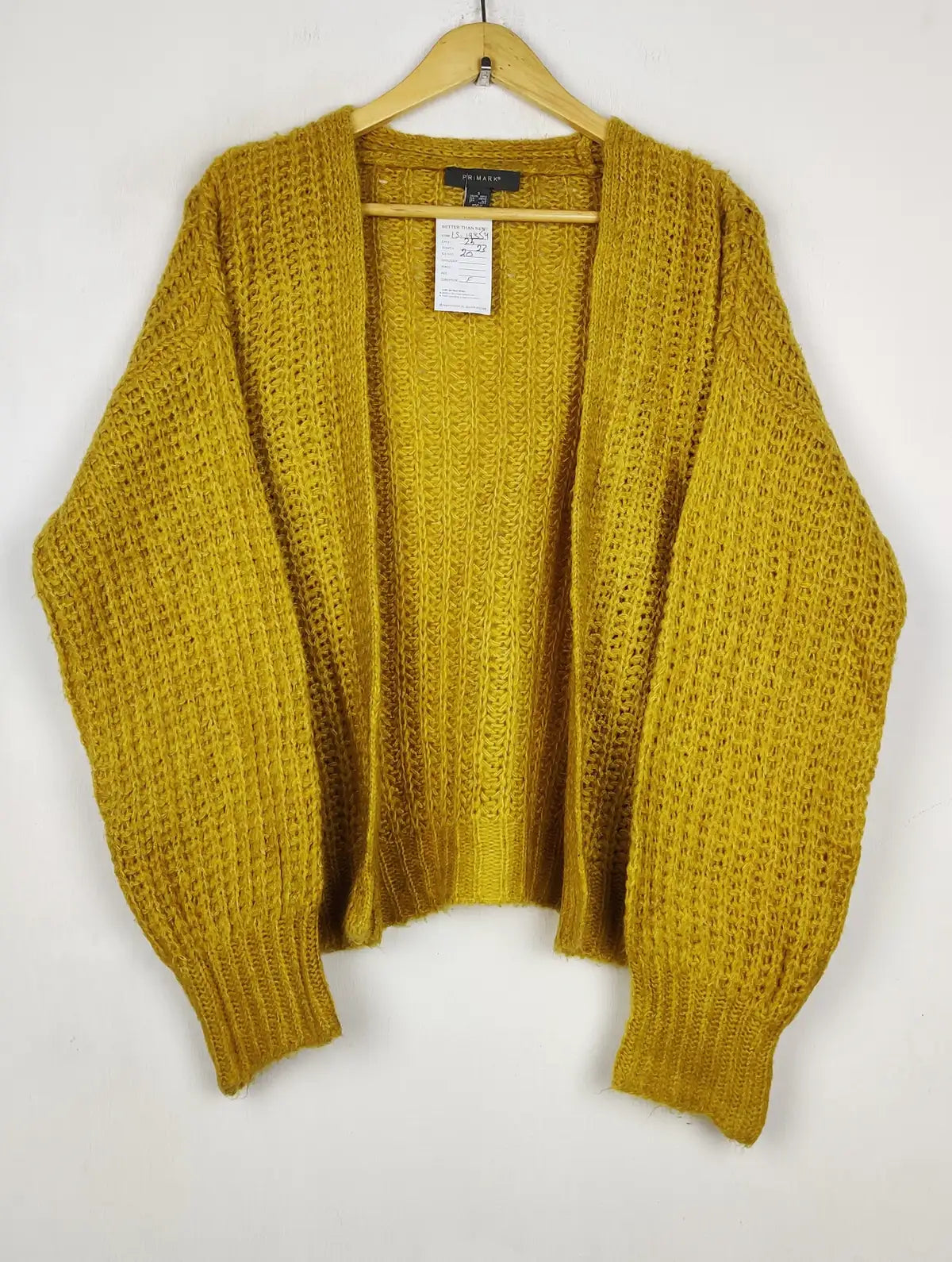 Buy online pre-used pre-loved 100% authentic & Original branded Primark (LS-19354) available in Pakistan. Top international brands avilable.
