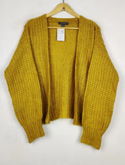 Buy online pre-used pre-loved 100% authentic & Original branded Primark (LS-19354) available in Pakistan. Top international brands avilable.