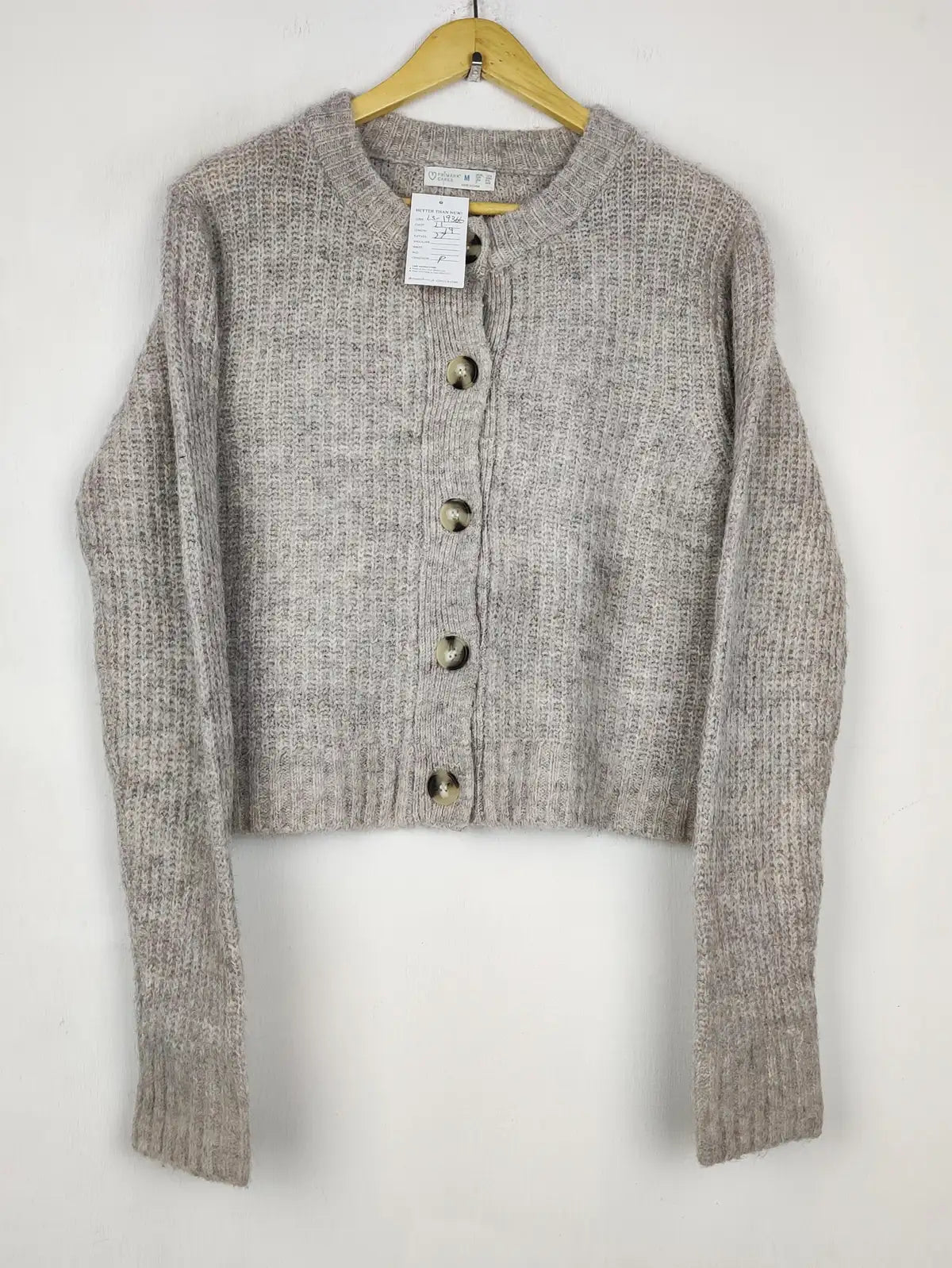 Buy online pre-used pre-loved 100% authentic & Original branded Primark (LS-19366) available in Pakistan. Top international brands avilable.