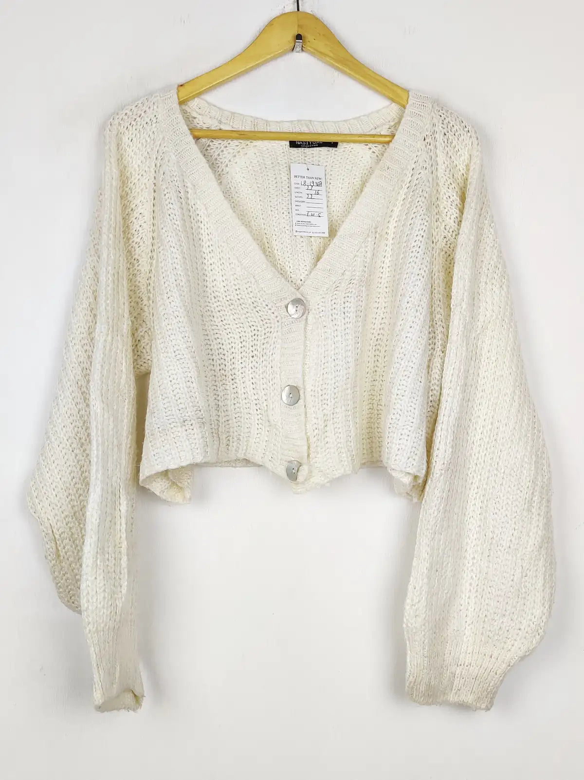 Buy online pre-used pre-loved 100% authentic & Original branded Nasty Gal (LS-19369) available in Pakistan. Top international brands avilable.