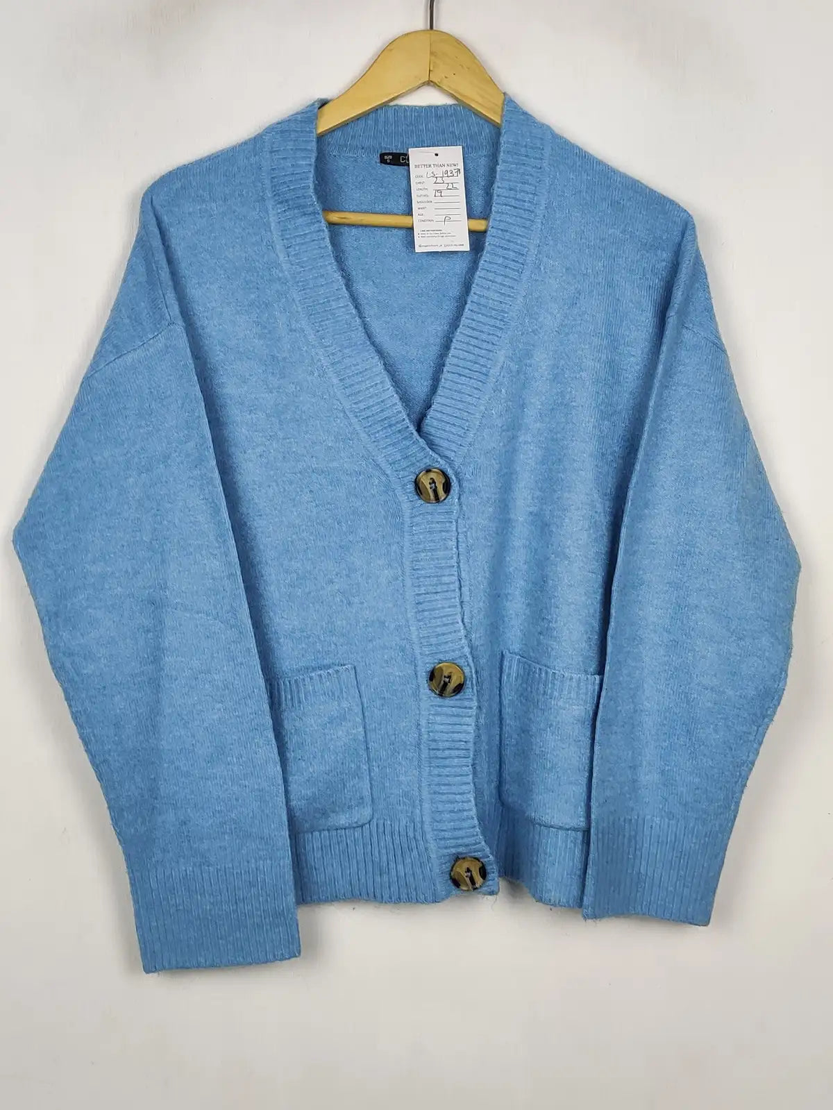Buy online pre-used pre-loved 100% authentic & Original branded Dunnes Stores (LS-19371) available in Pakistan. Top international brands avilable.