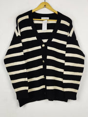 Buy online pre-used pre-loved 100% authentic & Original branded Primark (LS-19387) available in Pakistan. Top international brands avilable.