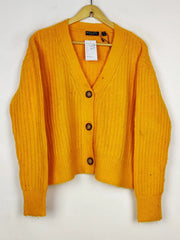 Buy online pre-used pre-loved 100% authentic & Original branded Brave Soul (LS-19389) available in Pakistan. Top international brands avilable.