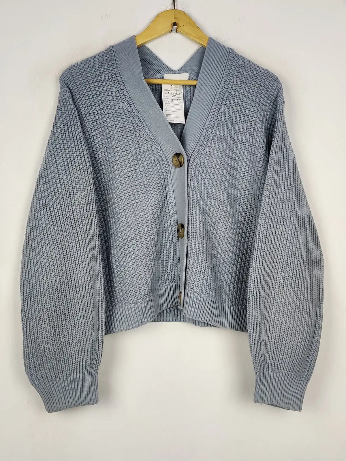 Buy online pre-used pre-loved 100% authentic & Original branded H&M (LS-19395) available in Pakistan. Top international brands avilable.