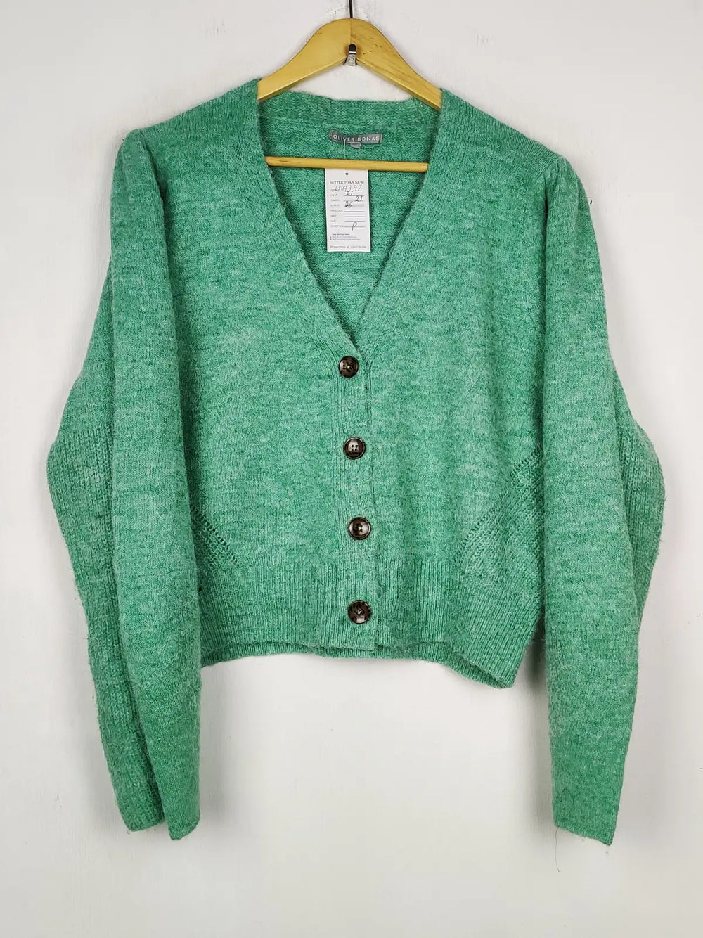 Buy online pre-used pre-loved 100% authentic & Original branded Oliver Bonas (LS-19397) available in Pakistan. Top international brands avilable.