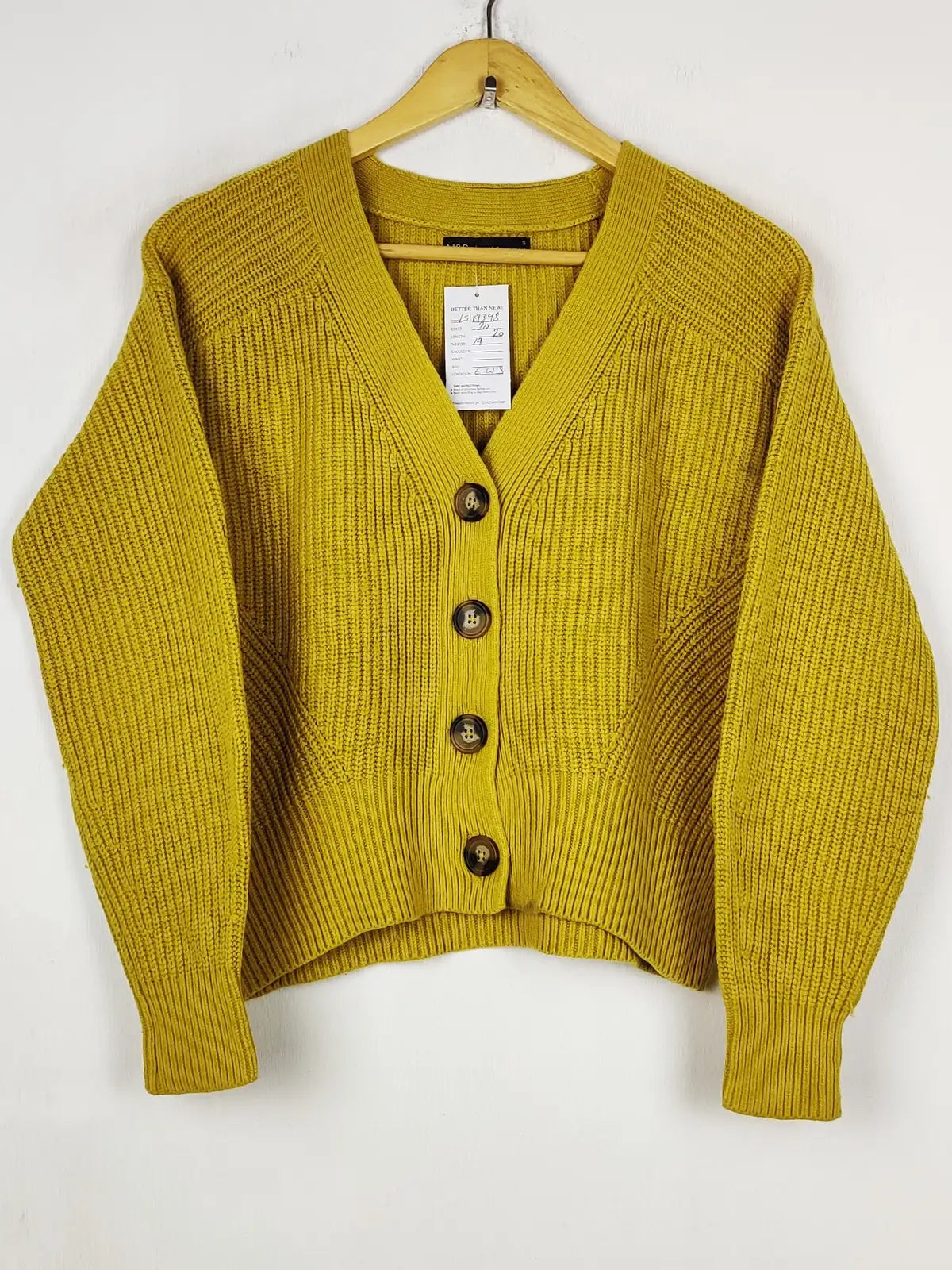 Buy online pre-used pre-loved 100% authentic & Original branded Marks & Spencer (LS-19398) available in Pakistan. Top international brands avilable.