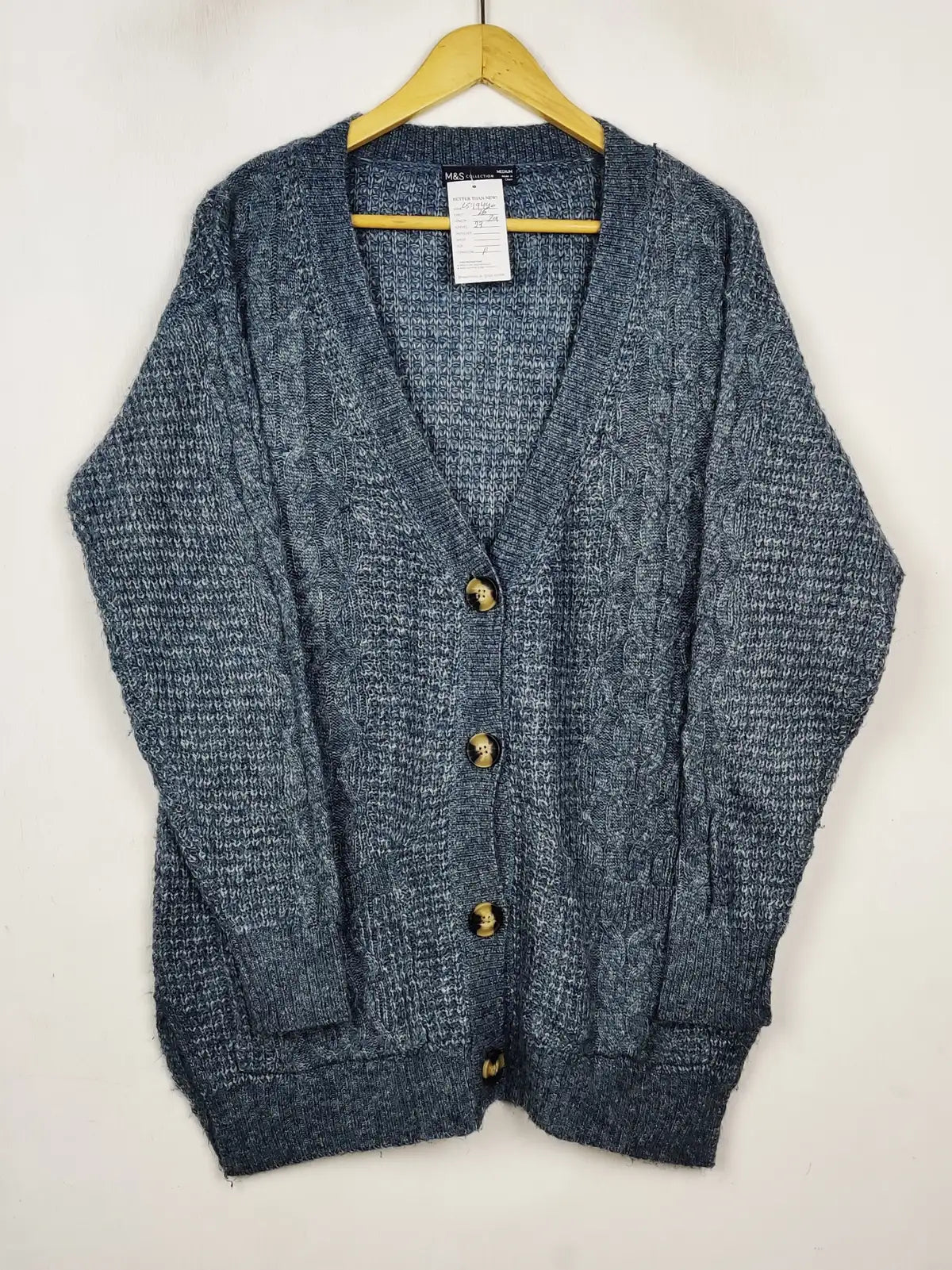 Buy online pre-used pre-loved 100% authentic & Original branded Marks & Spencer (LS-19440) available in Pakistan. Top international brands avilable.