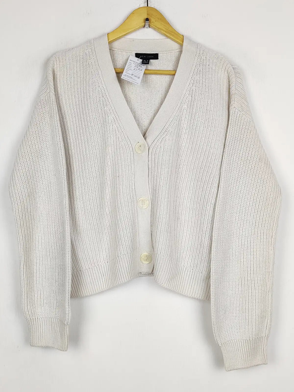 Buy online pre-used pre-loved 100% authentic & Original branded New Look (LS-19456) available in Pakistan. Top international brands avilable.
