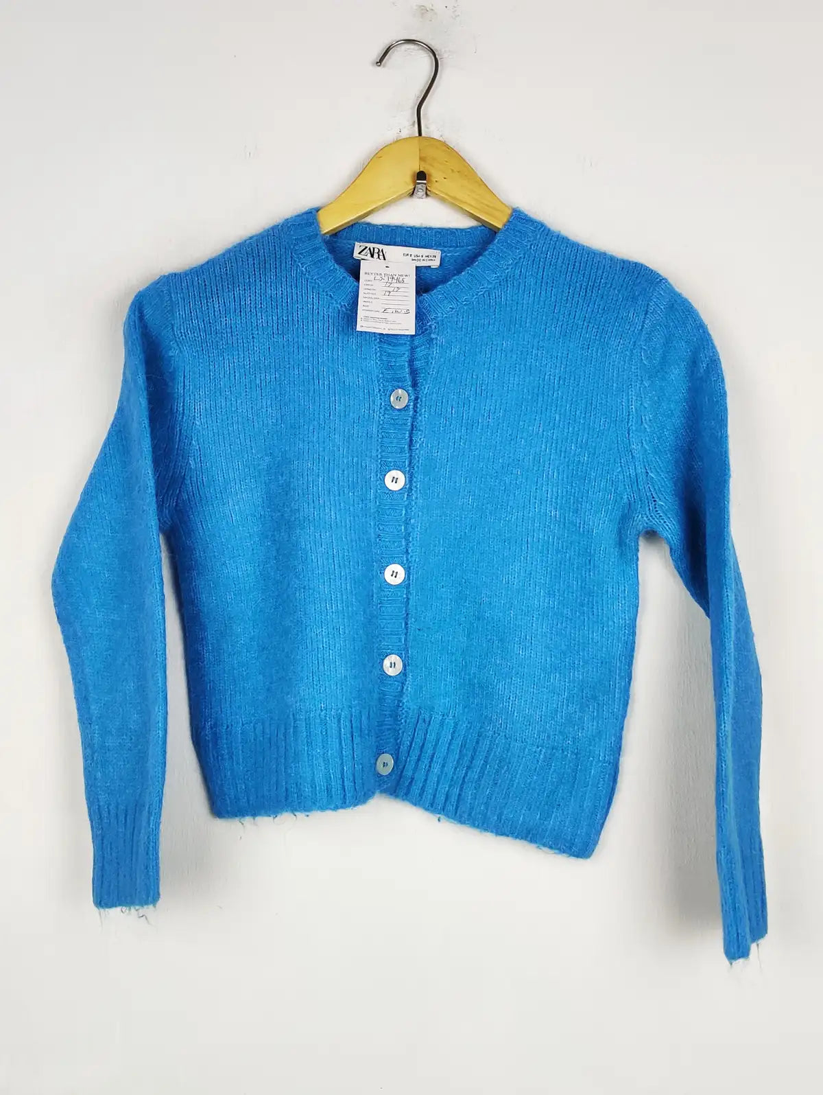 Buy online pre-used pre-loved 100% authentic & Original branded Zara (LS-19465) available in Pakistan. Top international brands avilable.