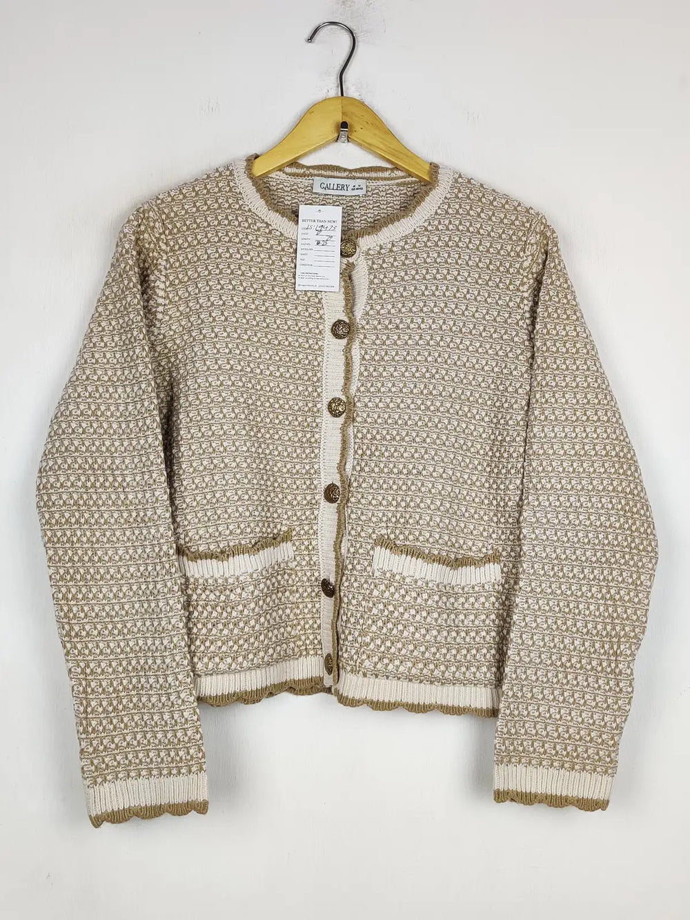 Buy online pre-used pre-loved 100% authentic & Original branded Gallery (LS-19473) available in Pakistan. Top international brands avilable.