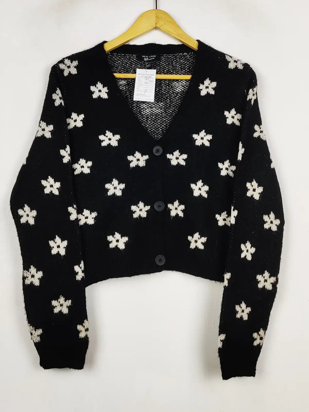 Buy online pre-used pre-loved 100% authentic & Original branded New Look (LS-19483) available in Pakistan. Top international brands avilable.