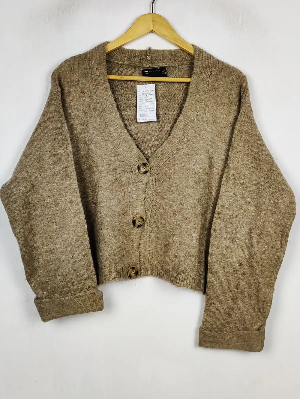 Buy online pre-used pre-loved 100% authentic & Original branded Asos (LS-19485) available in Pakistan. Top international brands avilable.