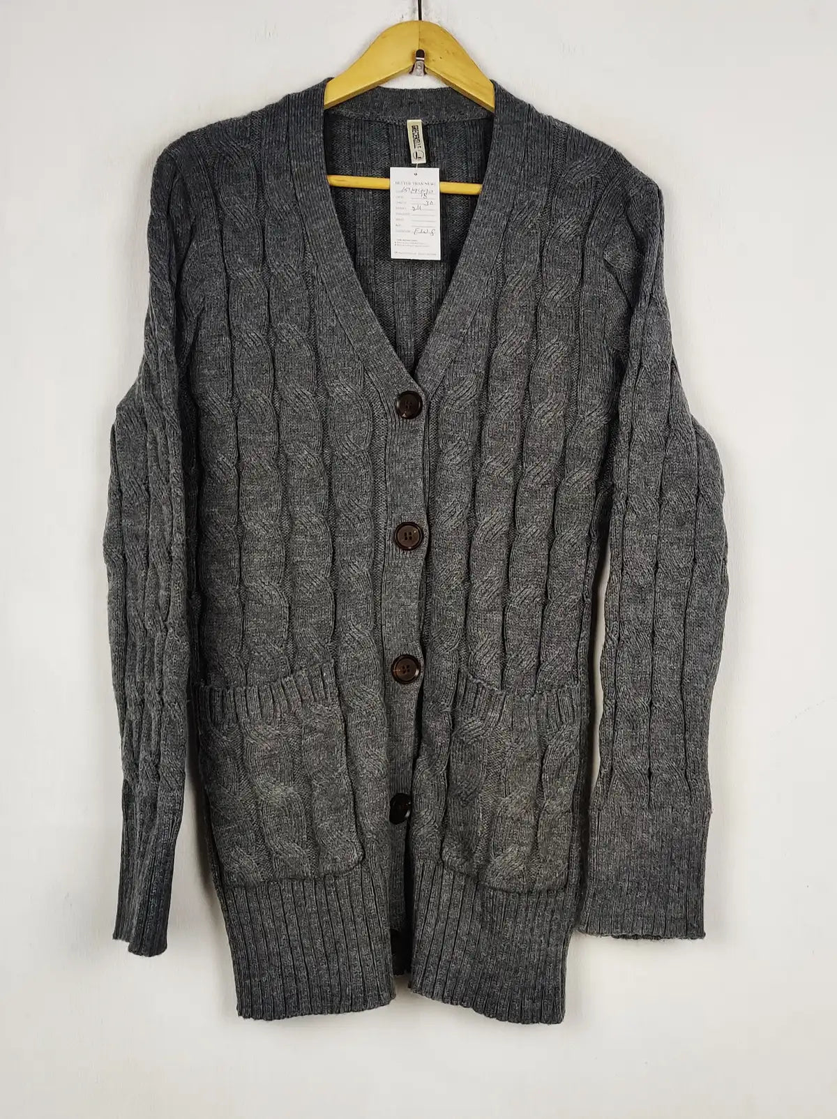 Buy online pre-used pre-loved 100% authentic & Original branded Crecerelle (LS-19490) available in Pakistan. Top international brands avilable.