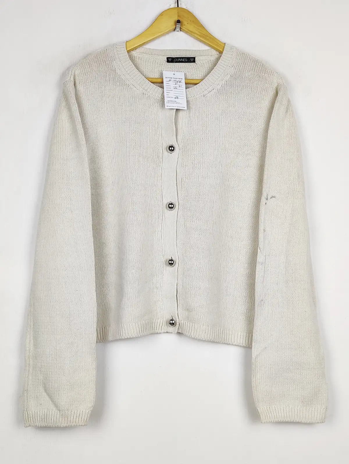 Buy online pre-used pre-loved 100% authentic & Original branded Dunnes Stores (LS-19498) available in Pakistan. Top international brands avilable.