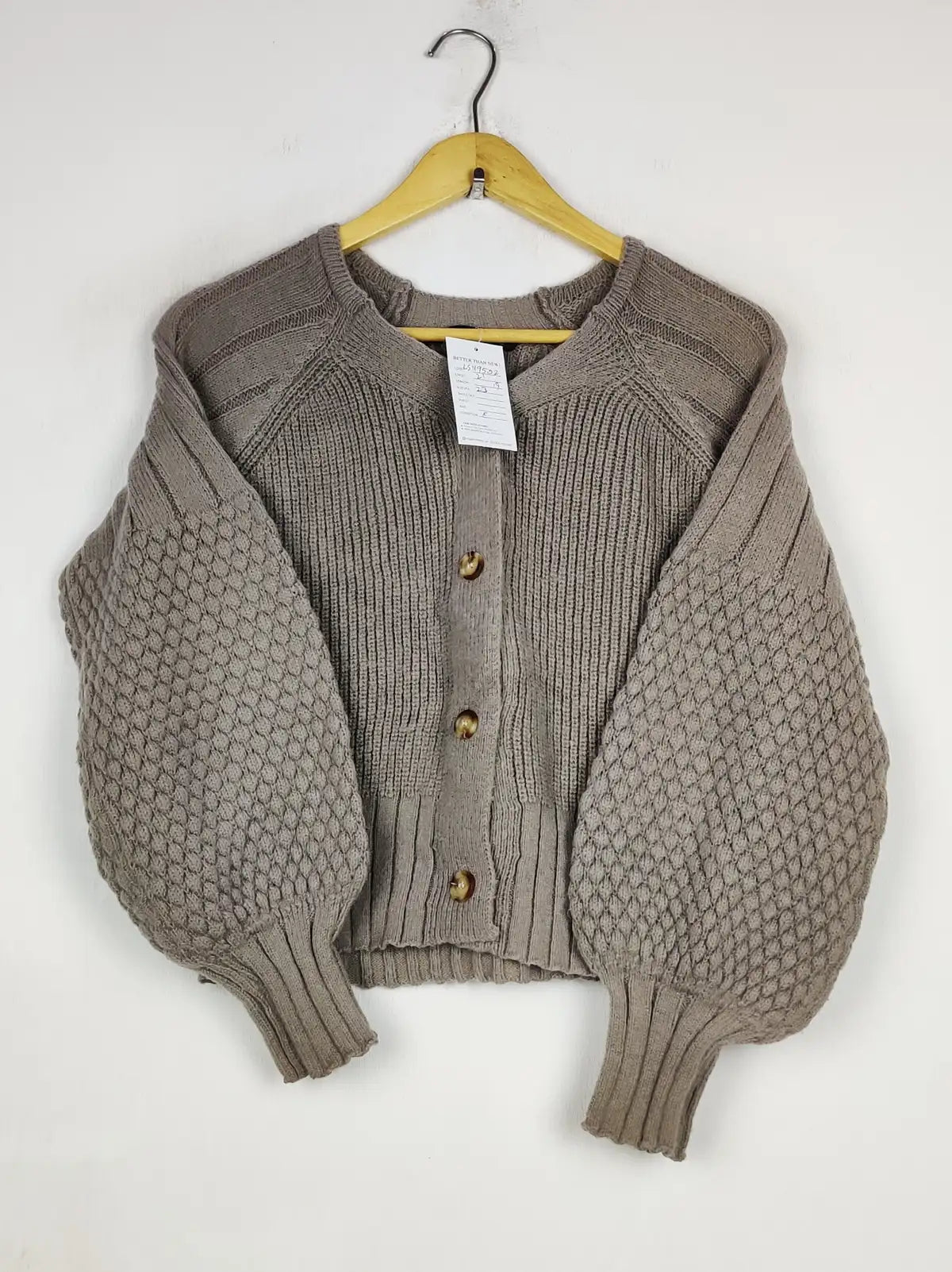 Buy online pre-used pre-loved 100% authentic & Original branded Shein (LS-19502) available in Pakistan. Top international brands avilable.