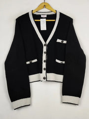Buy online pre-used pre-loved 100% authentic & Original branded Savida (LS-19513) available in Pakistan. Top international brands avilable.