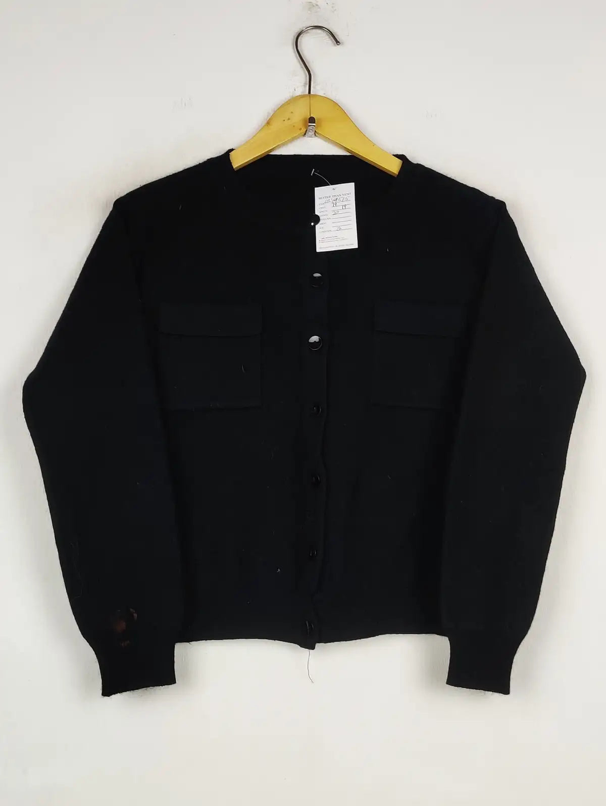 Buy online pre-used pre-loved 100% authentic & Original branded Unknown Brand (LS-19515) available in Pakistan. Top international brands avilable.