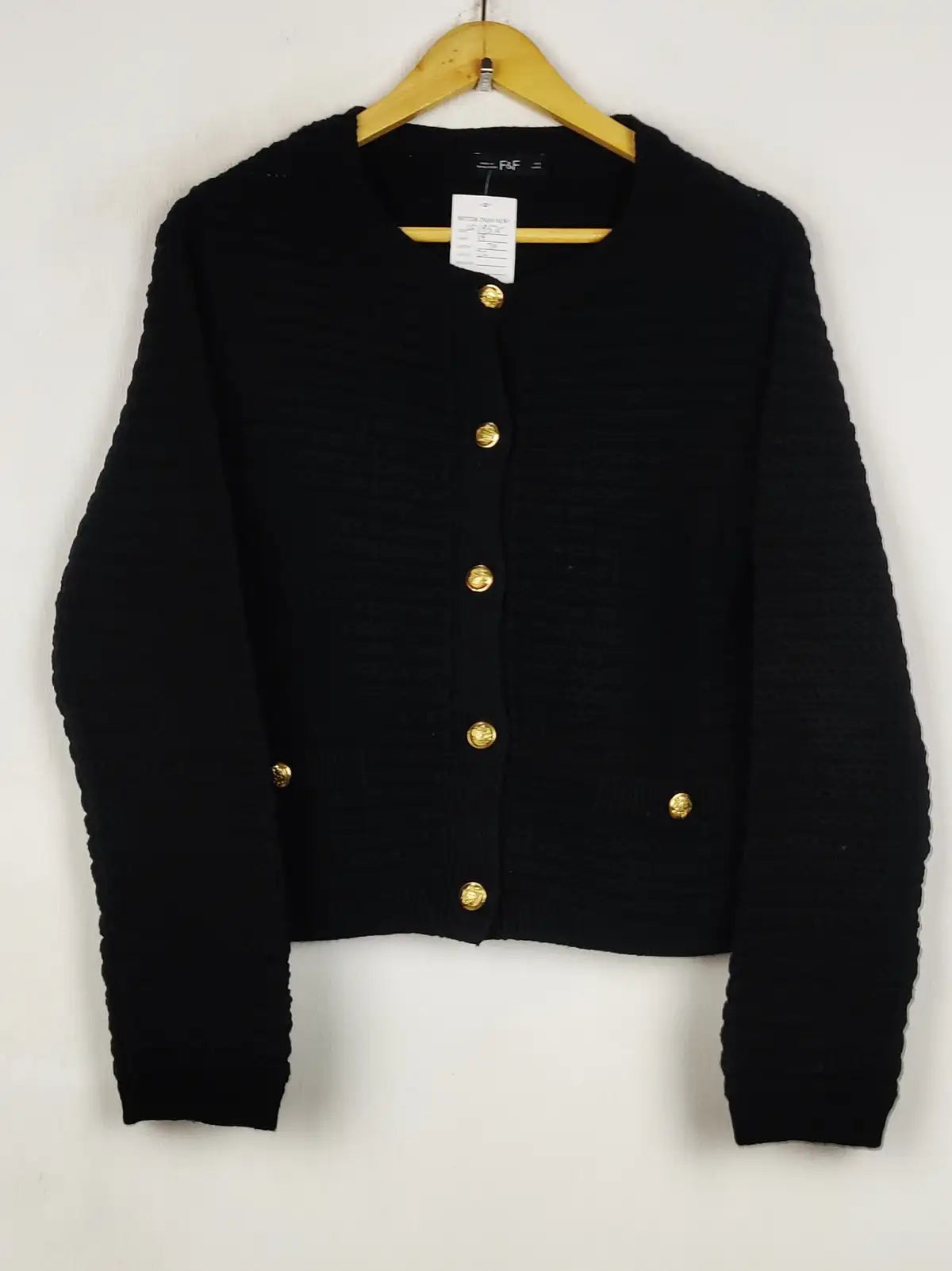 Buy online pre-used pre-loved 100% authentic & Original branded F&F (LS-19516) available in Pakistan. Top international brands avilable.