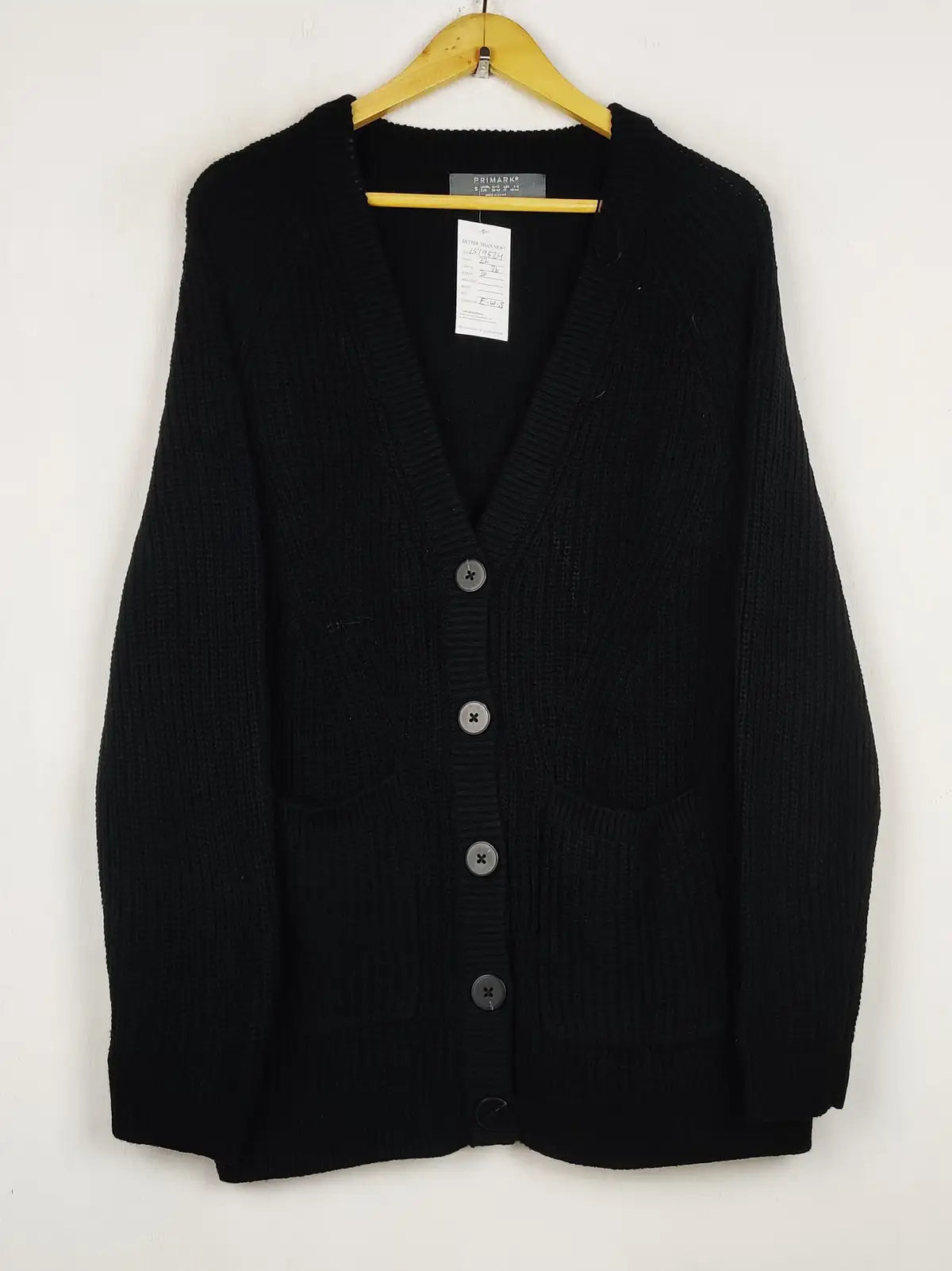Buy online pre-used pre-loved 100% authentic & Original branded Primark (LS-19524) available in Pakistan. Top international brands avilable.