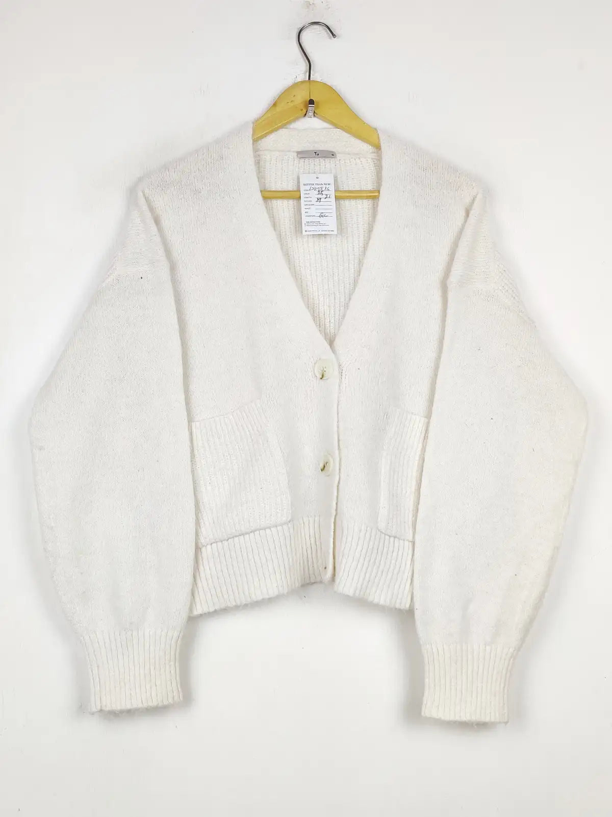 Buy online pre-used pre-loved 100% authentic & Original branded Tu (LS-19536) available in Pakistan. Top international brands avilable.