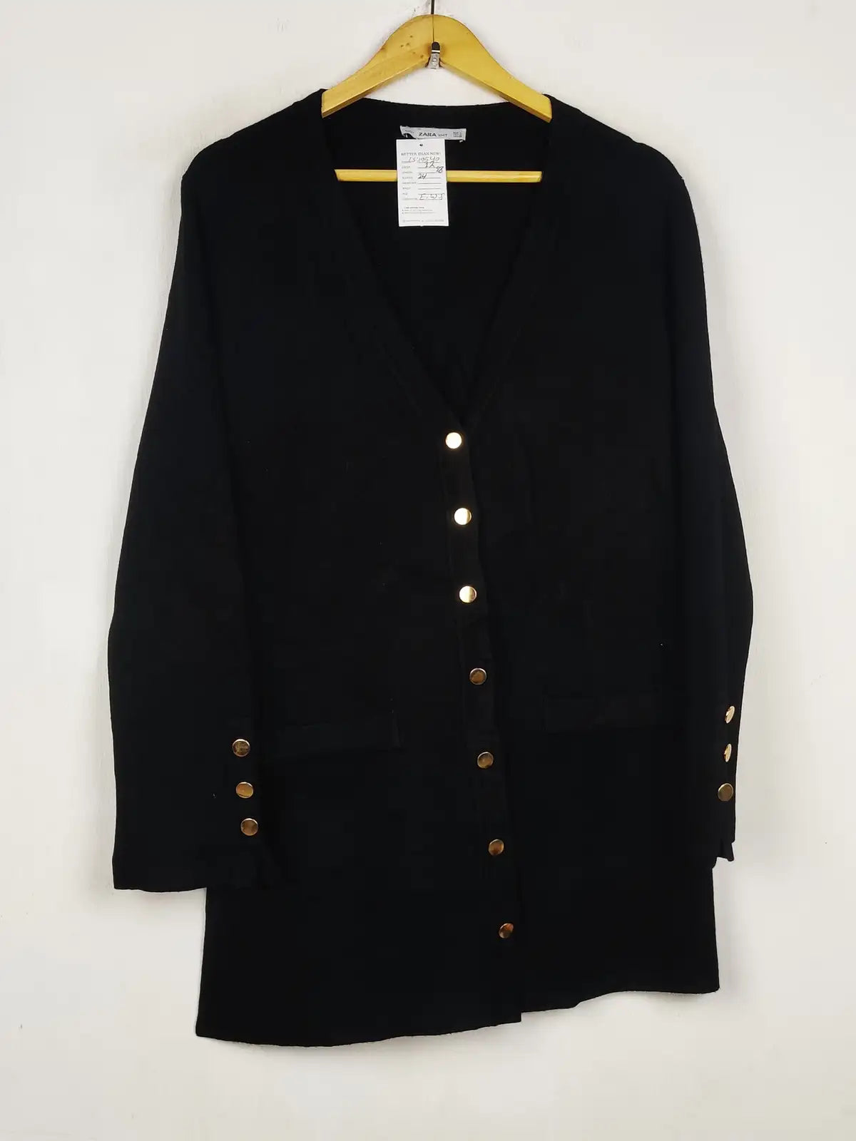 Buy online pre-used pre-loved 100% authentic & Original branded Zara (LS-19540) available in Pakistan. Top international brands avilable.