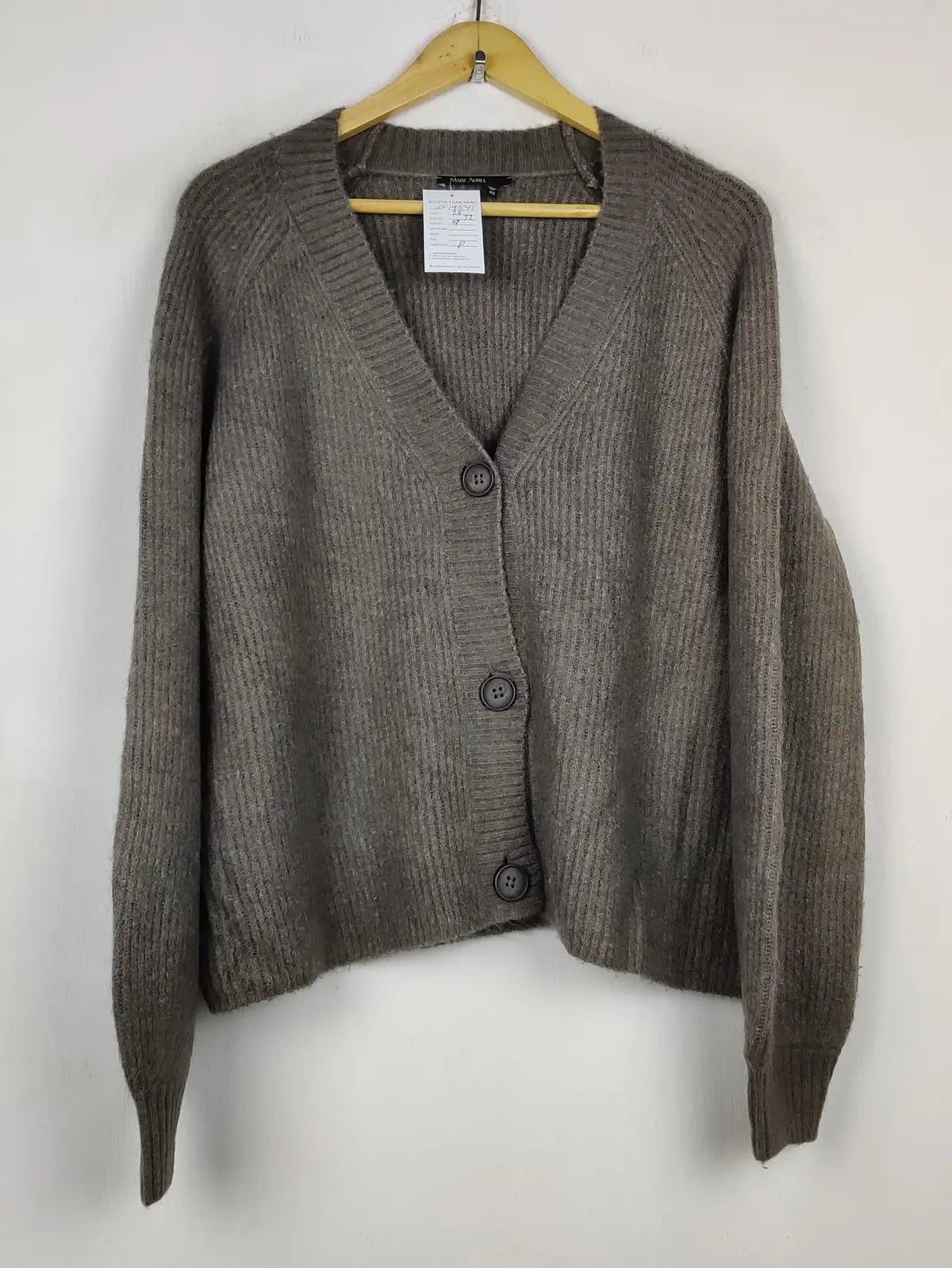 Buy online pre-used pre-loved 100% authentic & Original branded Marc Aurel (LS-19541) available in Pakistan. Top international brands avilable.