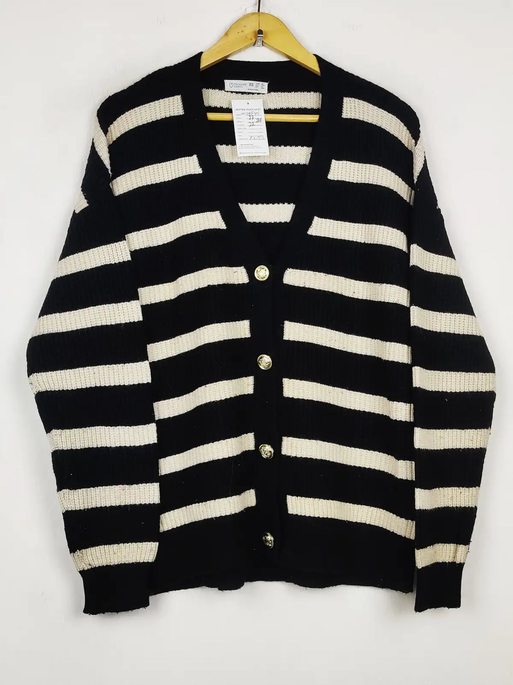 Buy online pre-used pre-loved 100% authentic & Original branded Primark (LS-19545) available in Pakistan. Top international brands avilable.