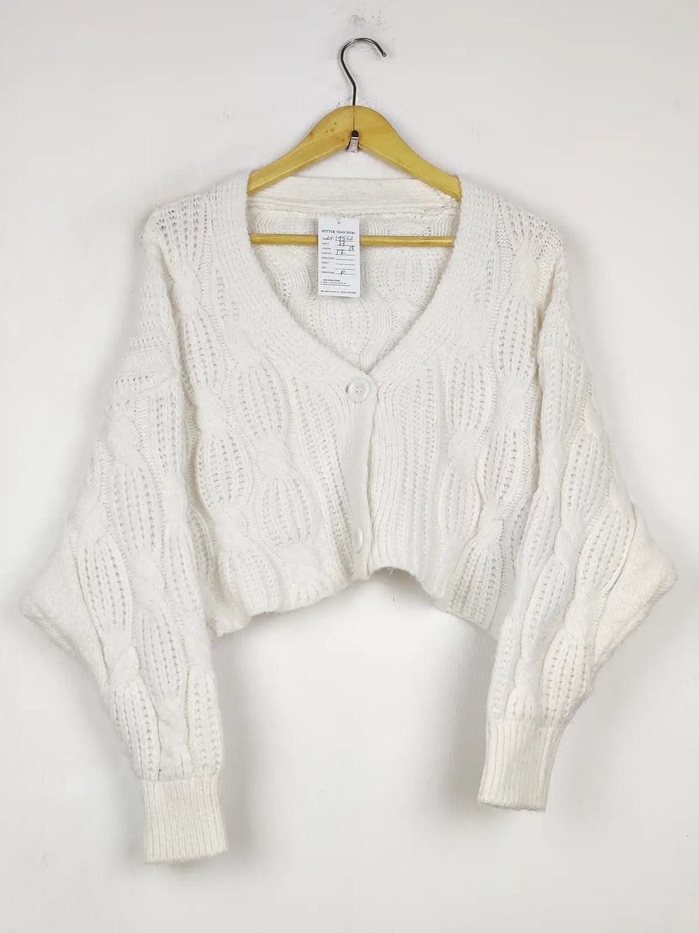 Buy online pre-used pre-loved 100% authentic & Original branded Unknown Brand (LS-19562) available in Pakistan. Top international brands avilable.