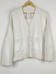 Buy online pre-used pre-loved 100% authentic & Original branded Primark (LS-19565) available in Pakistan. Top international brands avilable.